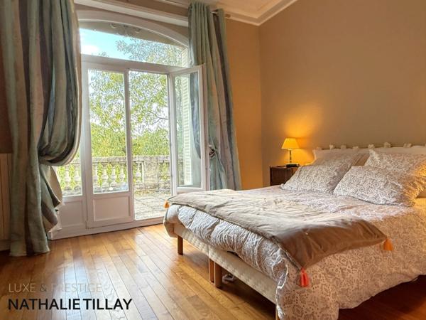 Maison bourgeoise à vendre 10 pièces ORLEANS (45)