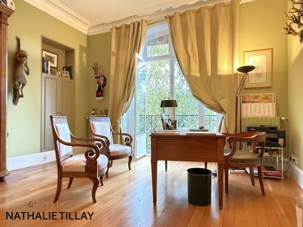 Maison bourgeoise à vendre 10 pièces ORLEANS (45)