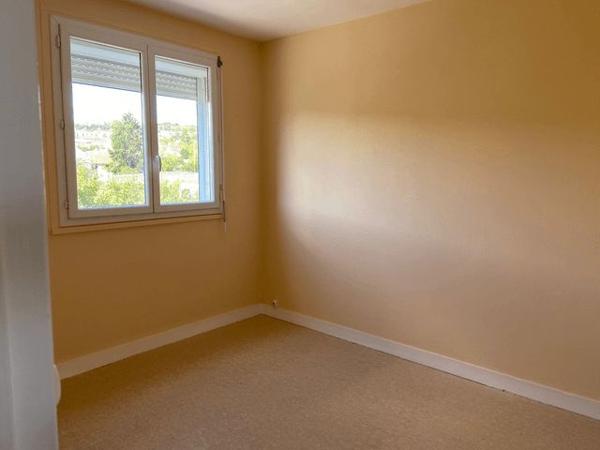 Location Appartement 4 pièces 63.1 m² - 15 AVENUE DE PARIS Chateau Thierry 02400