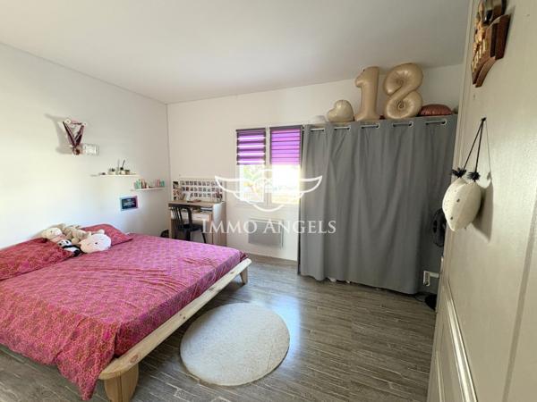 Rare à Castries – Maison familiale plain-pieds avec jardin, piscine