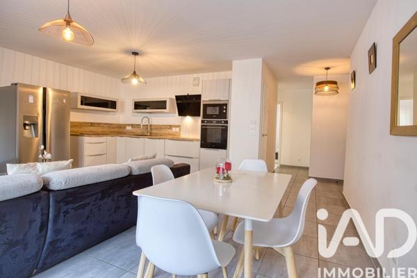 Appartement à vendre 3 pièces 69 m² Ferney-Voltaire