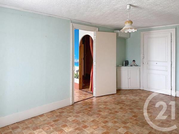 Maison à vendre  4 pièces - 179,79 m 2   GRIGNY  - 69
