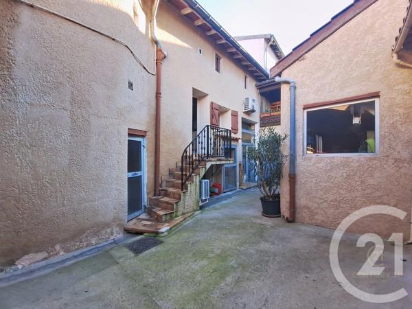 Maison à vendre  4 pièces - 179,79 m 2   GRIGNY  - 69