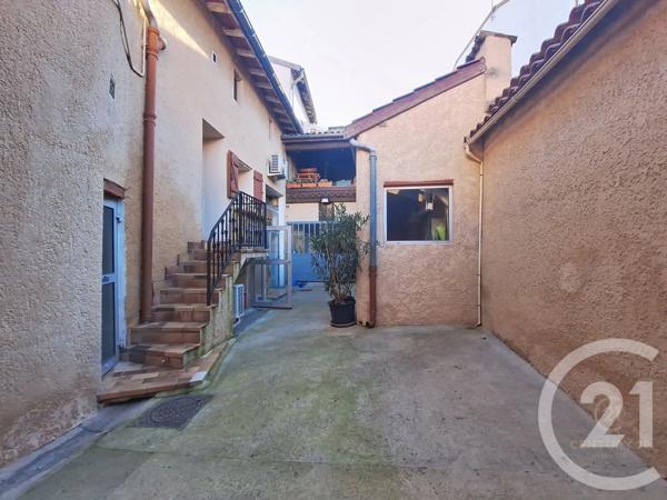 Maison à vendre  4 pièces - 179,79 m 2   GRIGNY  - 69
