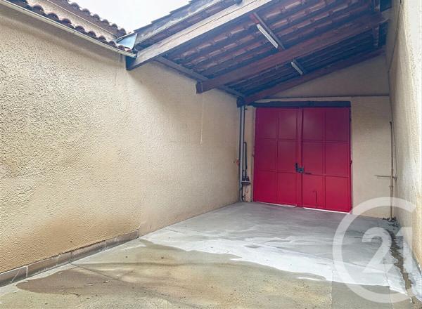 Maison à vendre  4 pièces - 179,79 m 2   GRIGNY  - 69