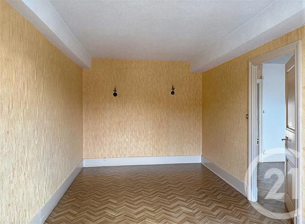 Maison à vendre  4 pièces - 179,79 m 2   GRIGNY  - 69