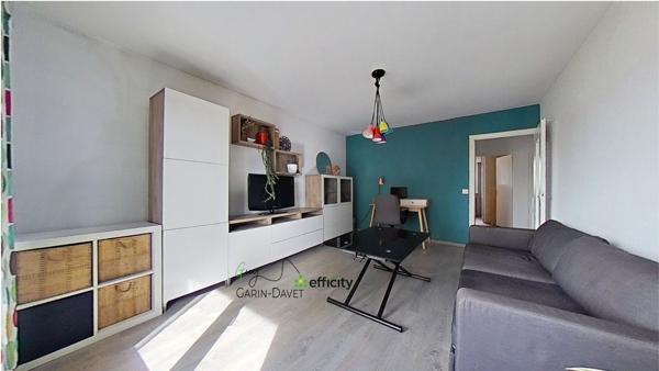 Appartement
         2 pièces
        - 52 m² Exclusivité 215 000 € *