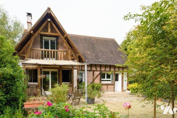 Maison avec étang - 134 m² - ST LAURENT NOUAN