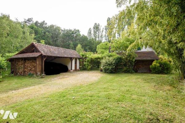 Maison avec étang - 134 m² - ST LAURENT NOUAN