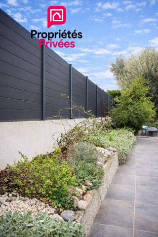 Bouc Bel Air  Maison de plain-pied  5 pièces  110 m²  Piscine  Au calme