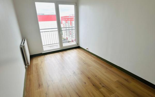 Appartement à vendre    5 pièces • 104 m2 Garges-lès-Gonesse