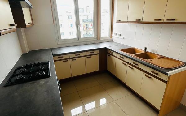 Appartement à vendre    5 pièces • 104 m2 Garges-lès-Gonesse