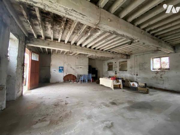 Immeuble locatif avec dépendances