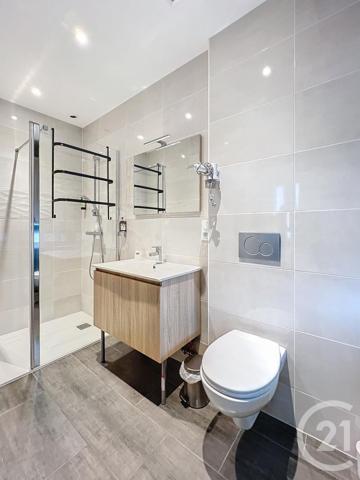 Maison à vendre  10 pièces - 400 m2 MONFLANQUIN - 47