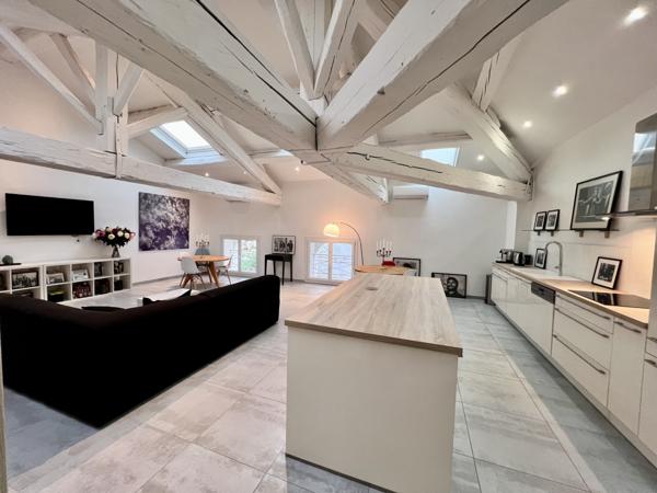 Cannes (06400) CANNES CROIX DES GARDES LOFT DUPLEX 135 M2 CALME PROCHE PLAGE 3 CHAMBRES, DOUBLE SALON PARKING CAVE