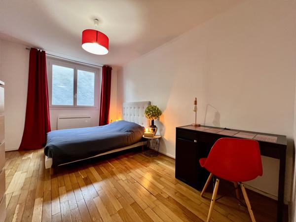 Cannes (06400) CANNES CROIX DES GARDES LOFT DUPLEX 135 M2 CALME PROCHE PLAGE 3 CHAMBRES, DOUBLE SALON PARKING CAVE