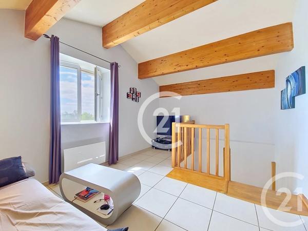 Appartement F2 à vendre  2 pièces - 57,33 m 2   ST MARTIN DE CRAU  - 13