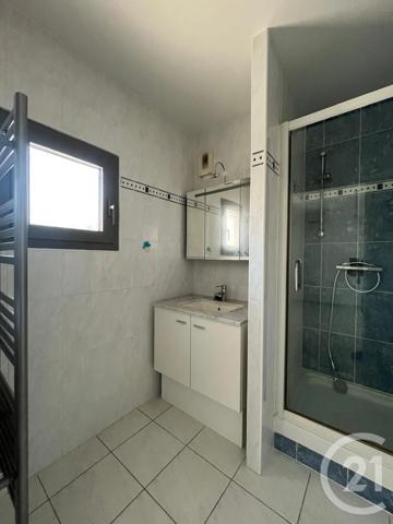 Appartement T2 à vendre  2 pièces - 45,19 m 2   LA CIOTAT  - 13