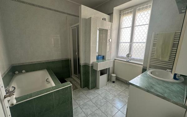 Maison à vendre    4 pièces •  Le Creusot