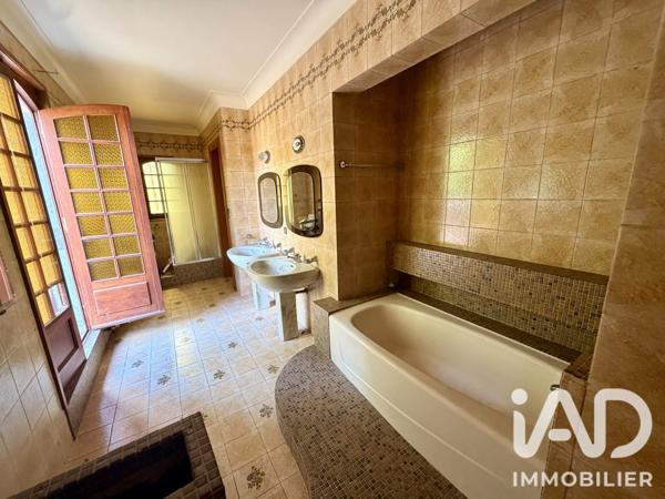 Maison à vendre 10 pièces 393 m² Bagnères-de-Bigorre