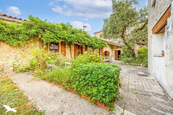 Maison à vendre |  Muron |  10 pièces | 265 m²