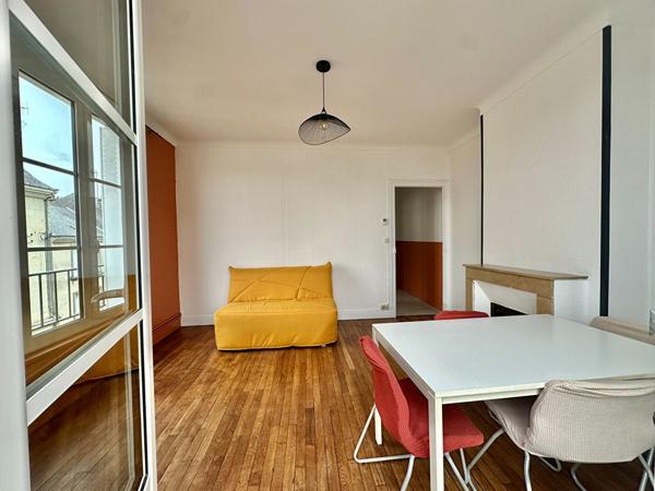 Appartement T2 plein de charme - 45 m² - Saumur Entre les Ponts