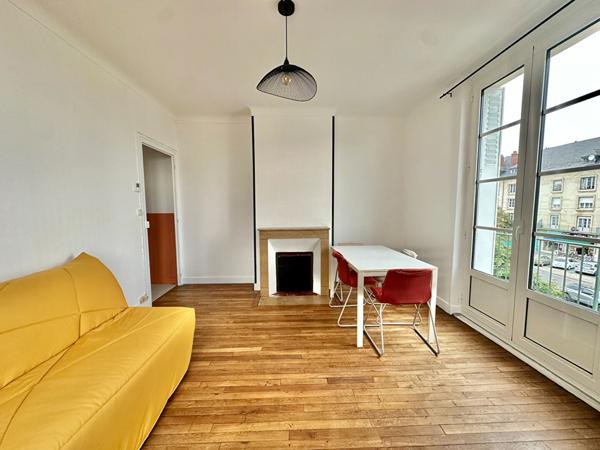 Appartement T2 plein de charme - 45 m² - Saumur Entre les Ponts