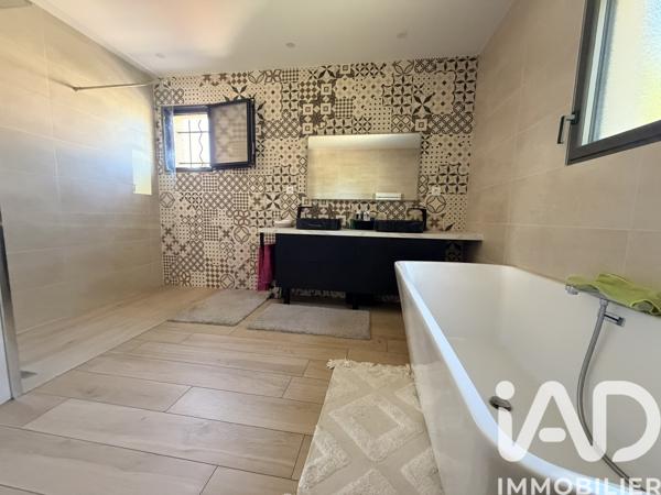 Maison à vendre 7 pièces 141,43 m² Livron-sur-Drôme