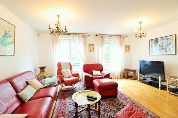 Paris (75012) Charmante maison familiale avec grande terrasse