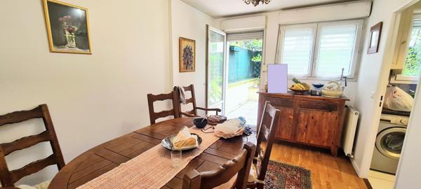 Paris (75012) Charmante maison familiale avec grande terrasse