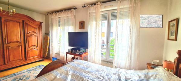 Paris (75012) Charmante maison familiale avec grande terrasse