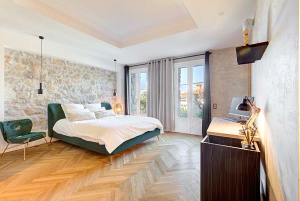 Vente Hôtel particulier Nice 8 Pièces 255 m²