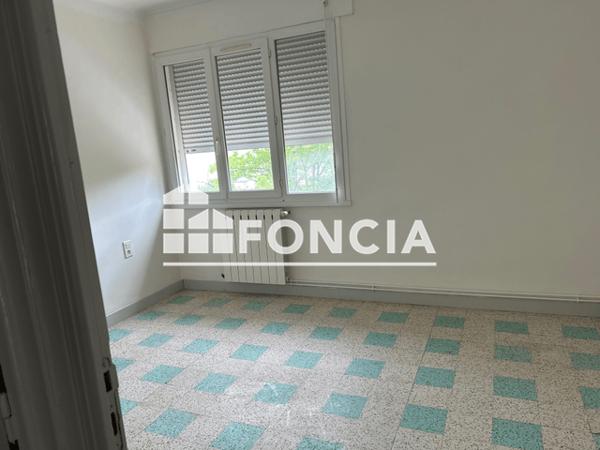 Location Appartement 3 pièces 60 m² - 31 /37 / 35 RUE ALPHONSE DE LAMARTINE Nîmes 30900