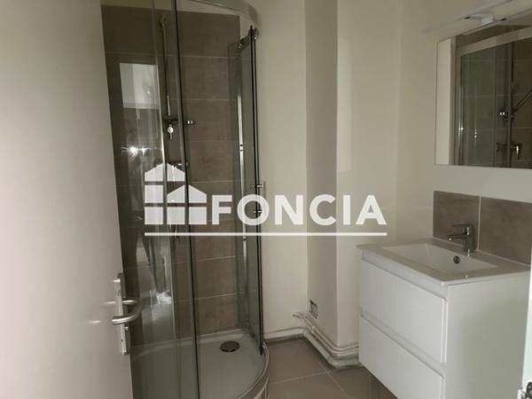 Location Appartement 3 pièces 60 m² - 31 /37 / 35 RUE ALPHONSE DE LAMARTINE Nîmes 30900