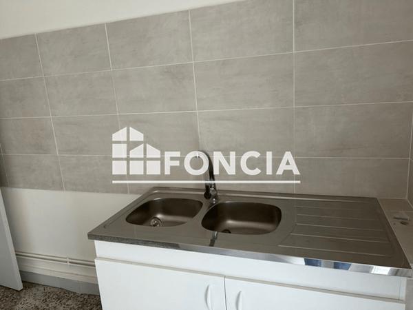 Location Appartement 3 pièces 60 m² - 31 /37 / 35 RUE ALPHONSE DE LAMARTINE Nîmes 30900