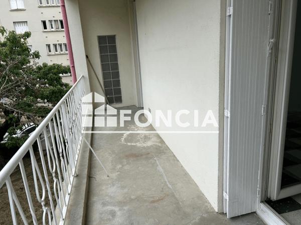Location Appartement 3 pièces 60 m² - 31 /37 / 35 RUE ALPHONSE DE LAMARTINE Nîmes 30900