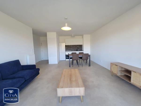 Appartement à louer 3 pièces 63.6m² Dax (40100)
