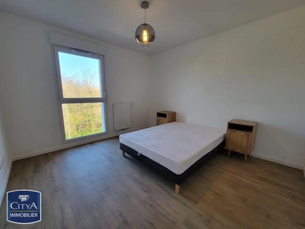 Appartement à louer 3 pièces 63.6m² Dax (40100)