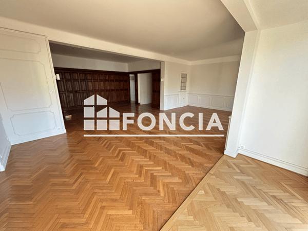 Location Appartement 4 pièces 141 m² - 33 A AVENUE CANTINI Marseille 06 13006