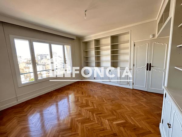 Location Appartement 4 pièces 141 m² - 33 A AVENUE CANTINI Marseille 06 13006