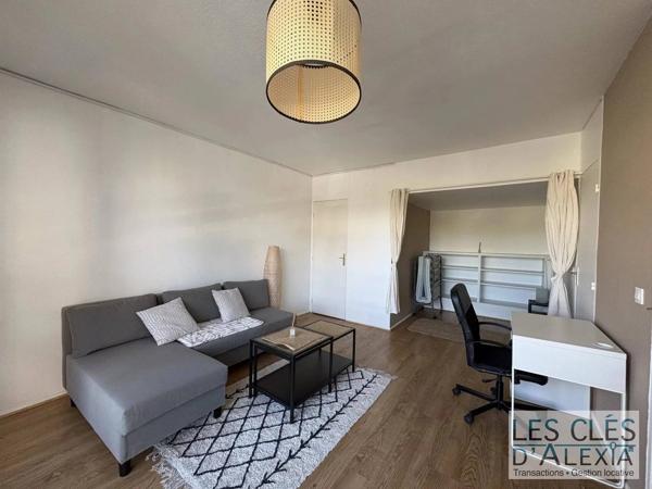 Charmant T1 bis meublé avec extérieur – Villeurbanne