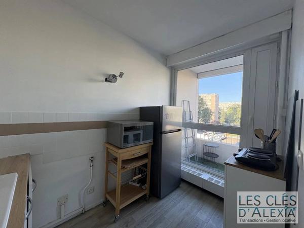 Charmant T1 bis meublé avec extérieur – Villeurbanne