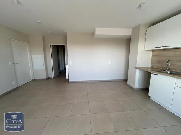 Appartement à louer 3 pièces 58.8m² Pélissanne (13330)