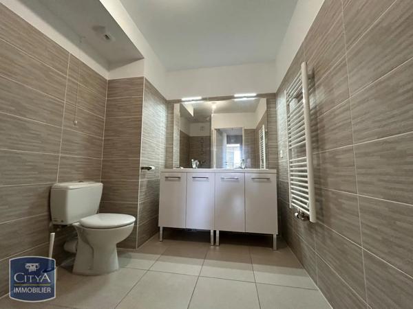 Appartement à louer 3 pièces 58.8m² Pélissanne (13330)