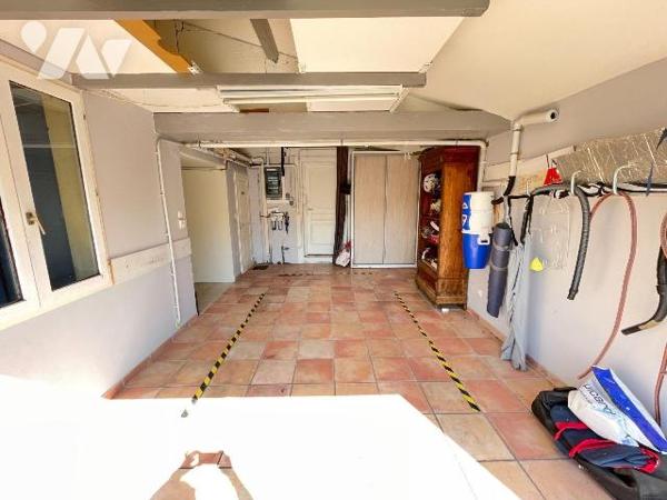 A vendre - Gréoux-les-Bains (04): Jolie propriété située dans un quartier calme, composée de 2 ...