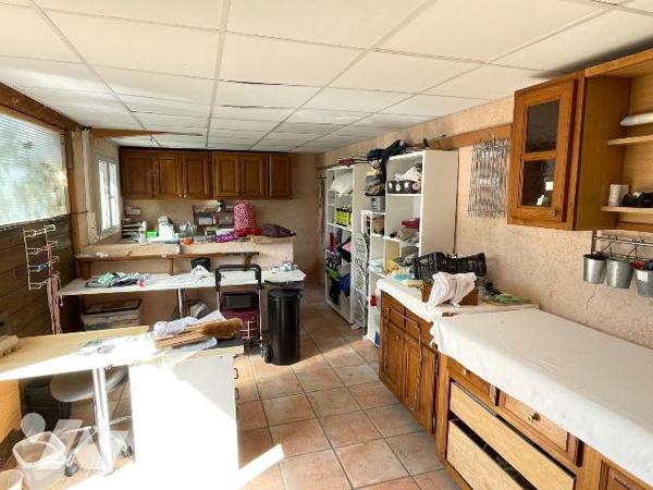 A vendre - Gréoux-les-Bains (04): Jolie propriété située dans un quartier calme, composée de 2 ...