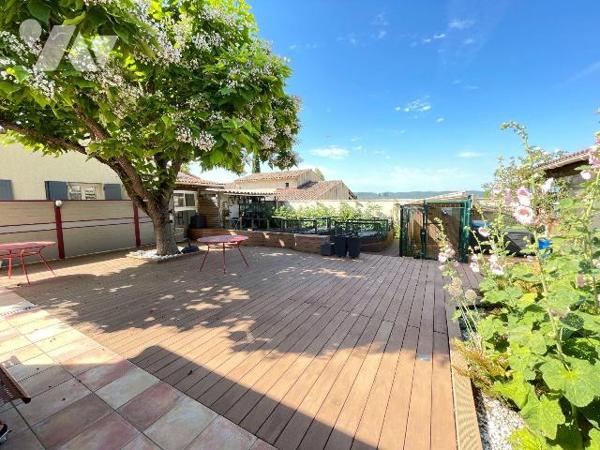 A vendre - Gréoux-les-Bains (04): Jolie propriété située dans un quartier calme, composée de 2 ...