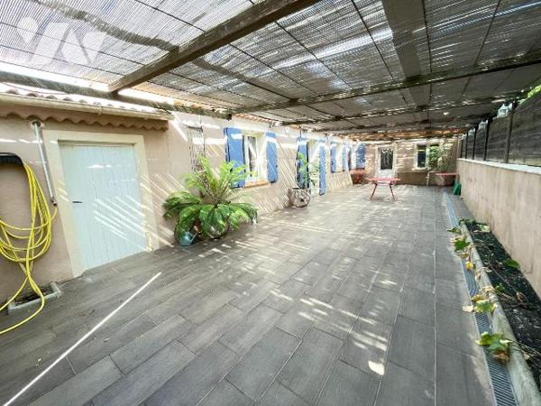 A vendre - Gréoux-les-Bains (04): Jolie propriété située dans un quartier calme, composée de 2 ...