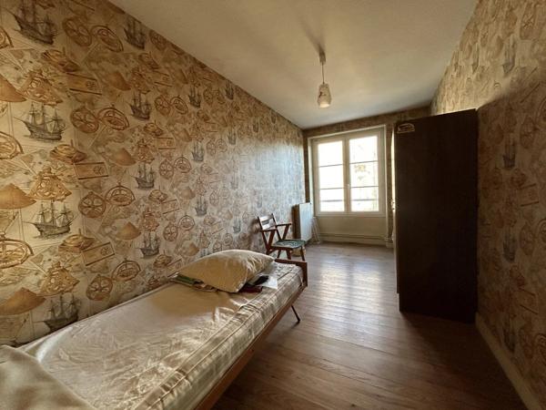 Vente Maison 6 pièces 125 m2 à Saint-Jean-d'Angély