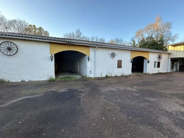 Vente Maison 6 pièces 125 m2 à Saint-Jean-d'Angély